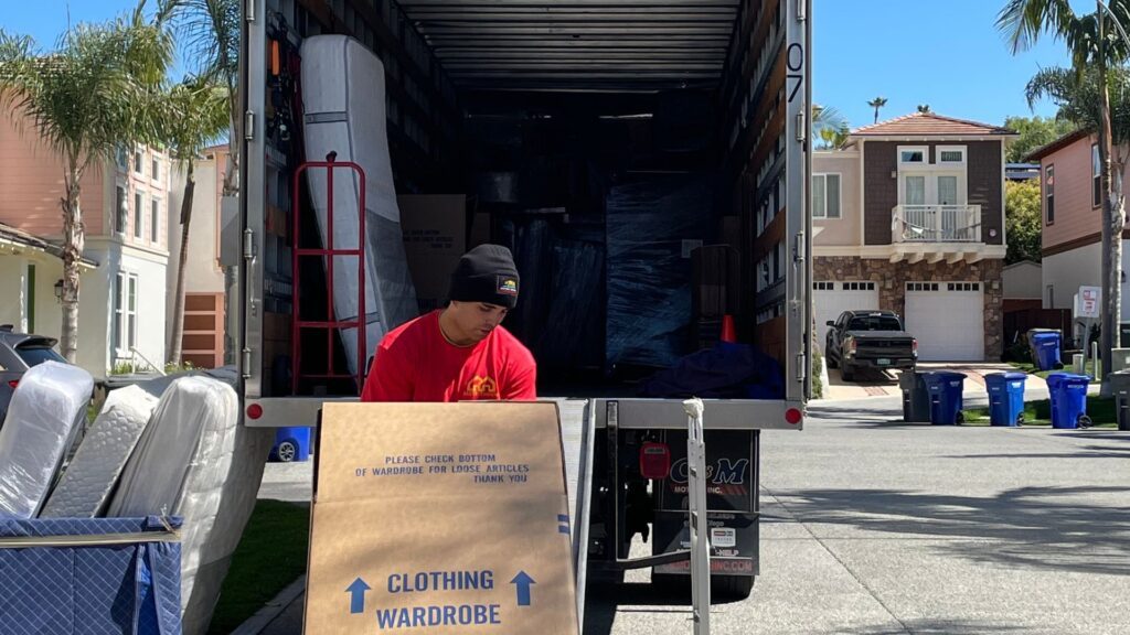 laguna beach movers in action
