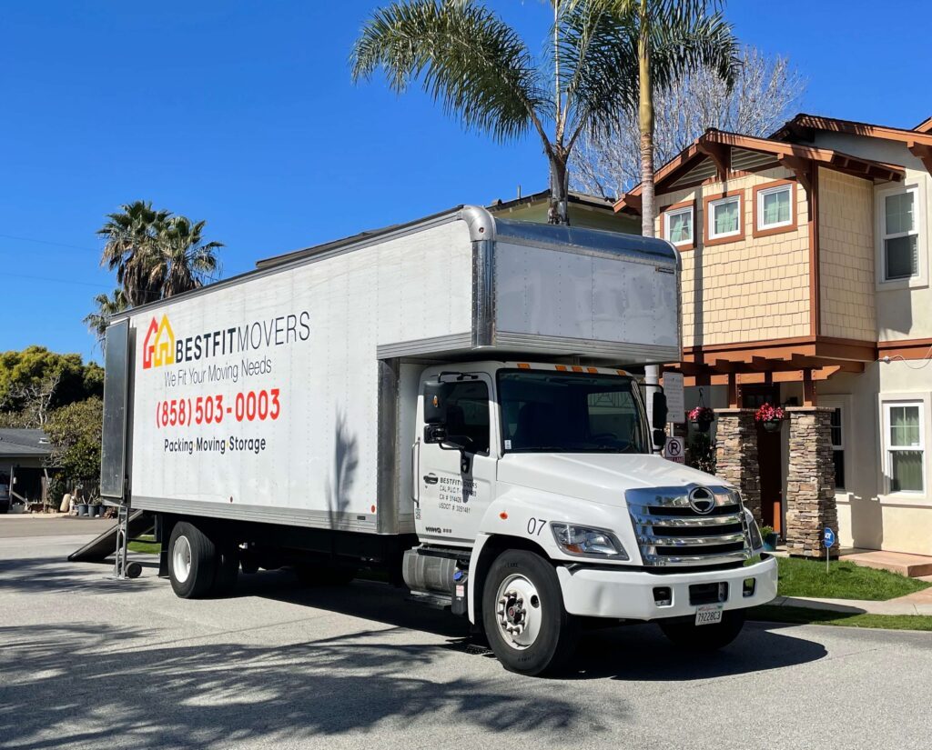 moving truck in san diego