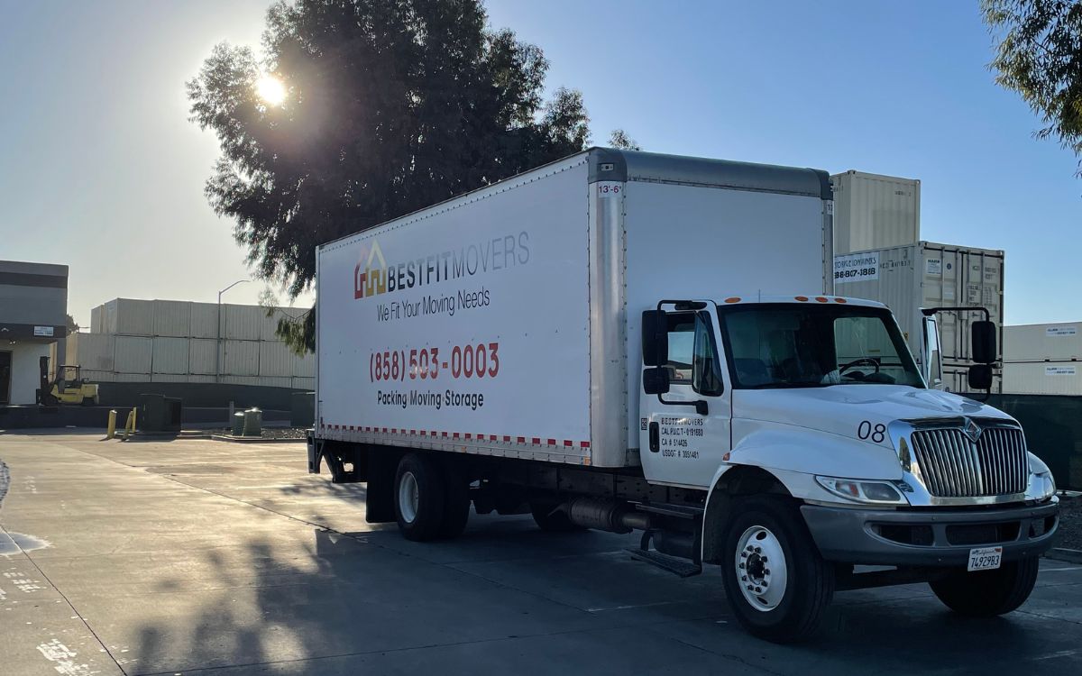 irvine moving company